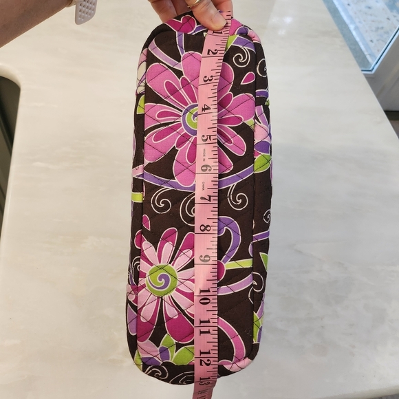 Vera Bradley, purple, punch, floral Gabby, quilted purse. - Picture 5 of 9